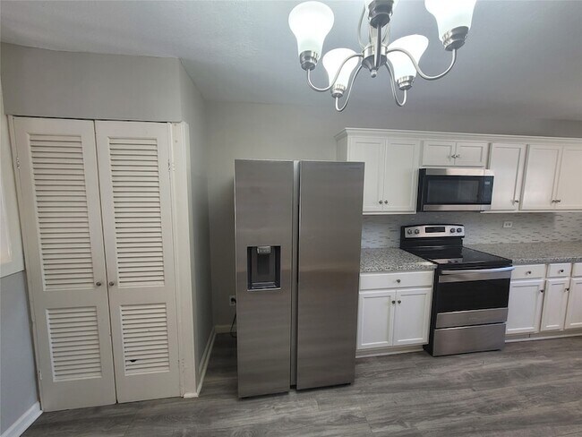 Building Photo - 3919 Avenue O