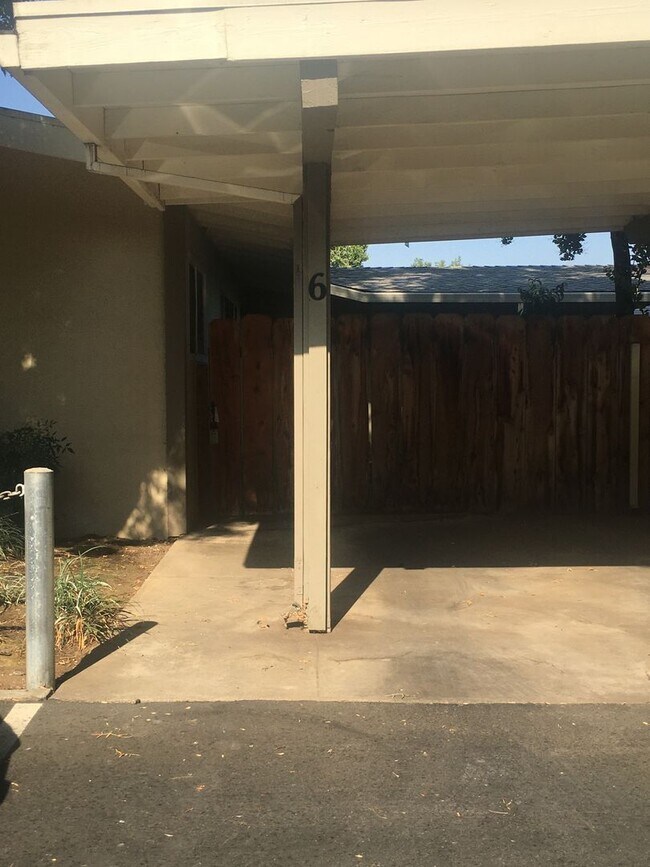 Building Photo - Chico 2 bed, one bath Duplex Private courtyard, Pool and Shared Laundry