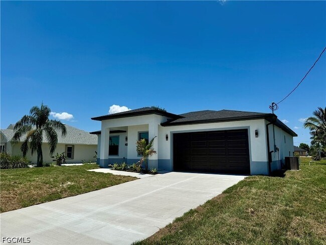 Building Photo - 1208 NW 25th Pl