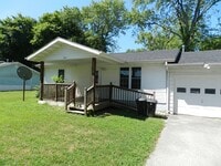 Building Photo - 204 Dyer Dr