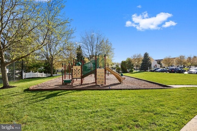 Building Photo - 842 Dewees Pl
