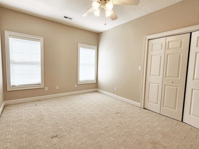 Building Photo - 192 Hamby Dr