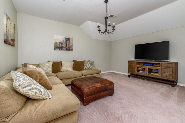 Building Photo - 5055 Navajo Dr
