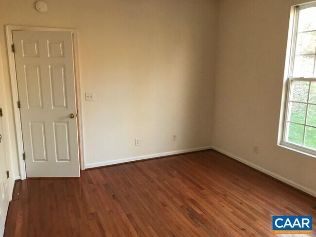 Building Photo - 252 Snapdragon Rd