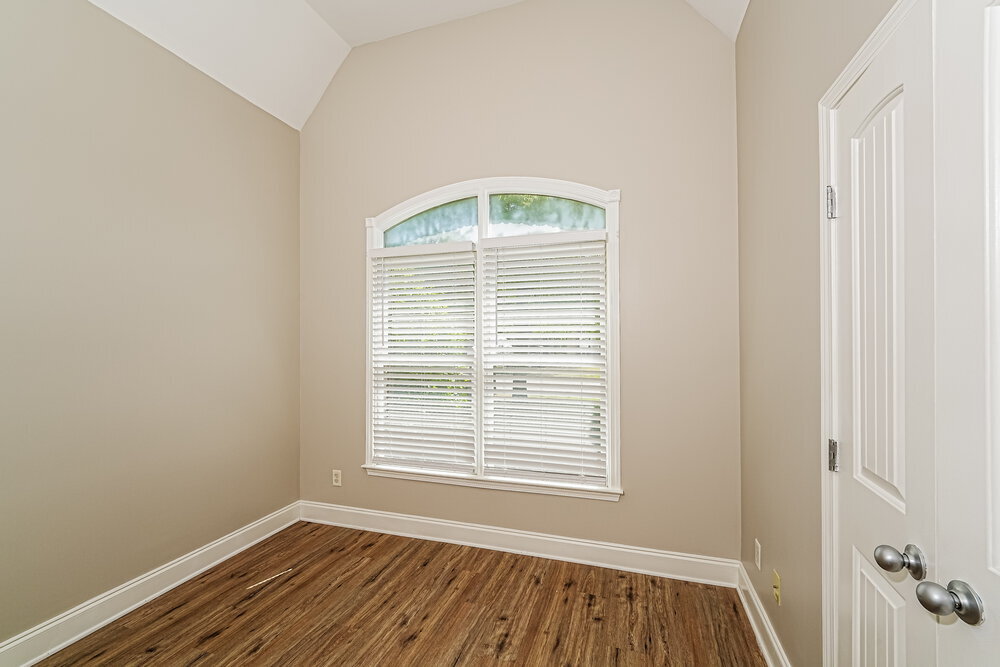 Building Photo - 1140 Overlook Dr