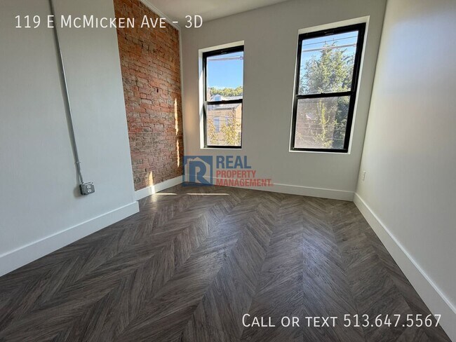 Building Photo - 119 E McMicken Ave