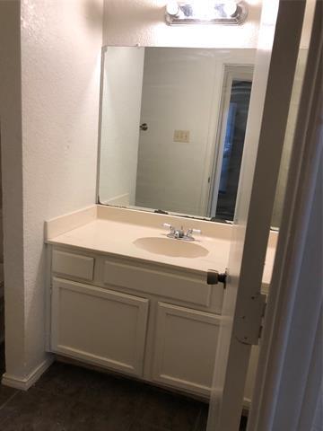 Building Photo - 901 Park Pl Blvd