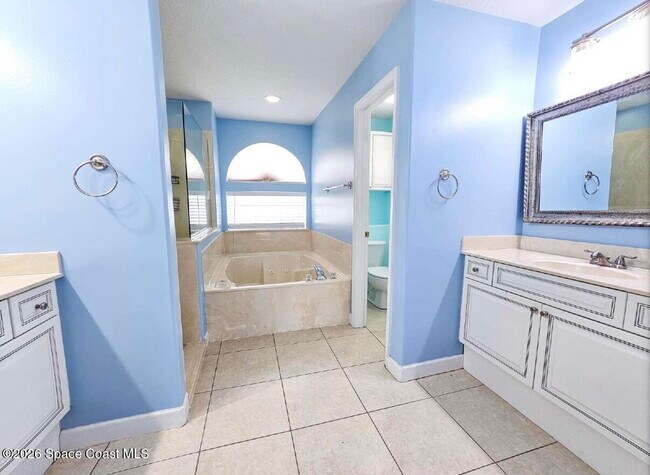 Building Photo - 3621 Tipperary Dr