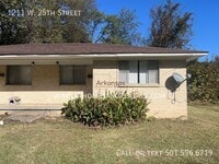 Building Photo - 1211 W 25th St