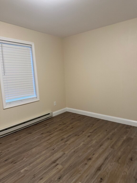 Building Photo - 13 Waushacum Ave