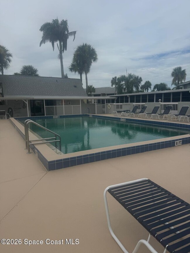 Building Photo - 975 Sonesta Ave NE