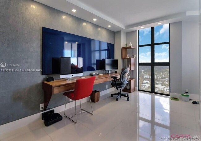 Building Photo - 4000 Towerside Terrace