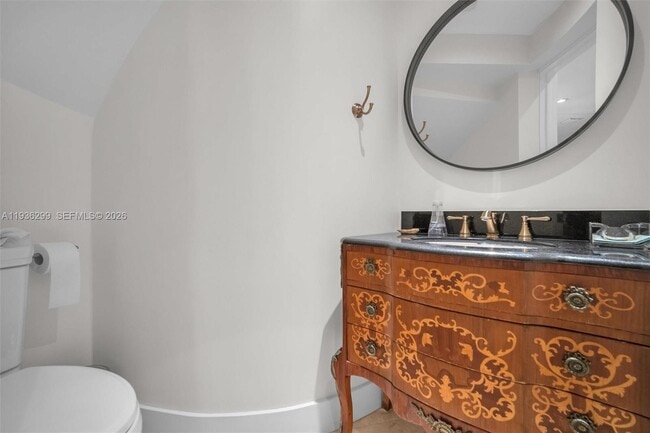 Building Photo - 627 Alcazar Ave