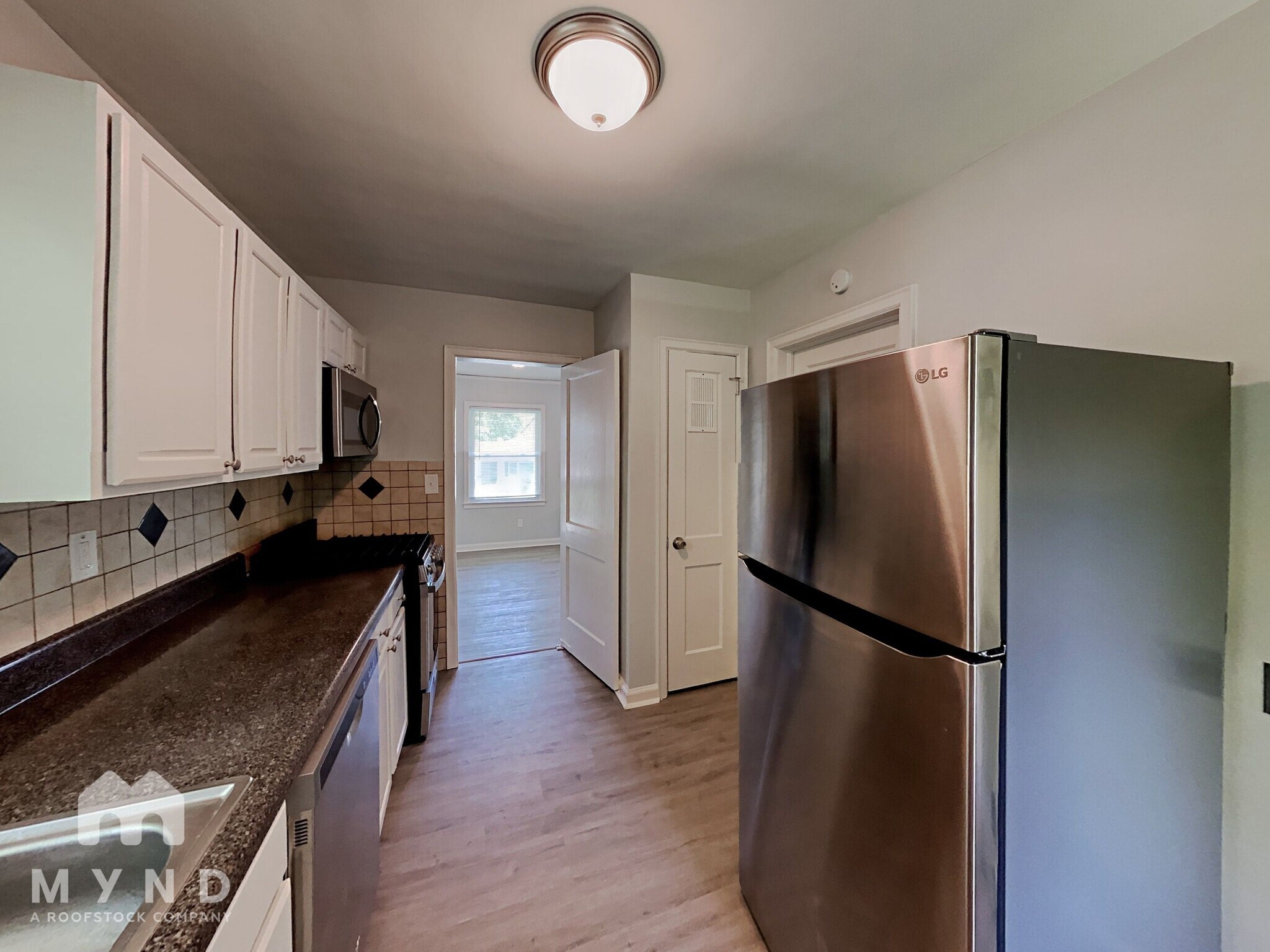 Building Photo - 837 Northview Dr