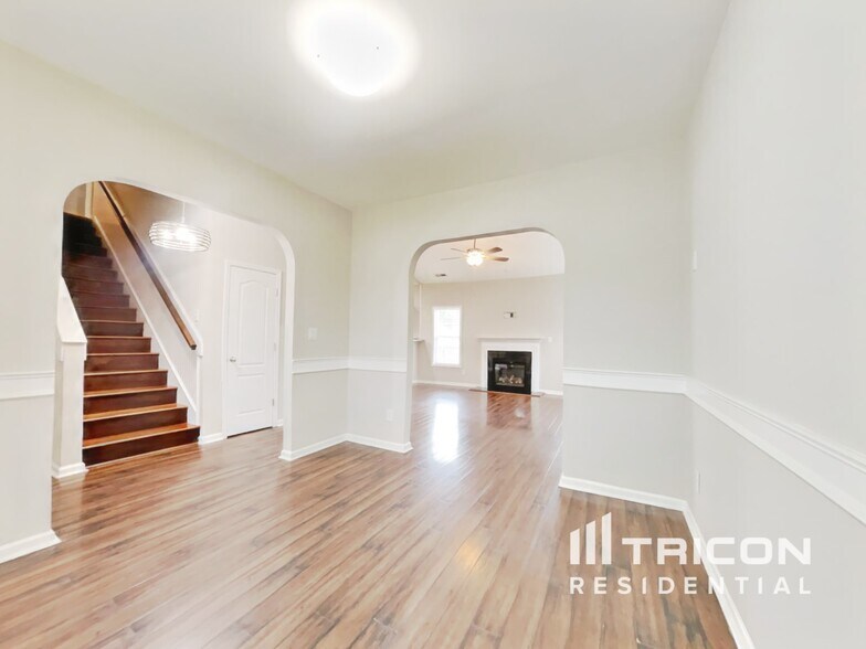 Building Photo - 115 Battery Way