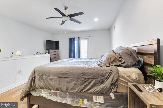 Building Photo - 2629 Cedar St