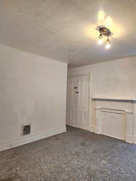 Bedroom 3 - Master - 404 E Market St