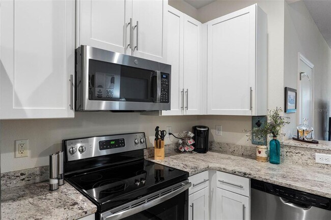 Building Photo - 5167 Bay Isle Cir