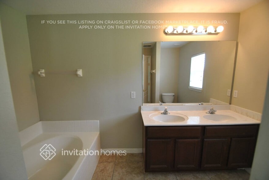 Building Photo - 3144 Dasha Palm Dr