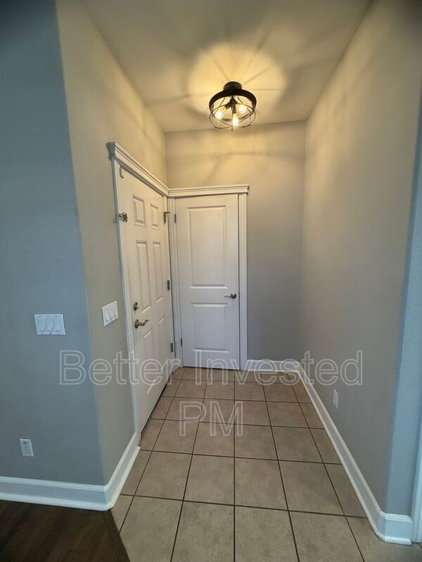 Building Photo - 2455 Prairie Ln