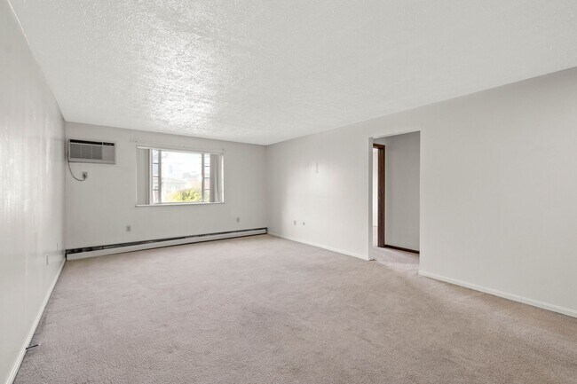 Building Photo - Rent-ready this July: 2 Bedroom and 1 Bath...