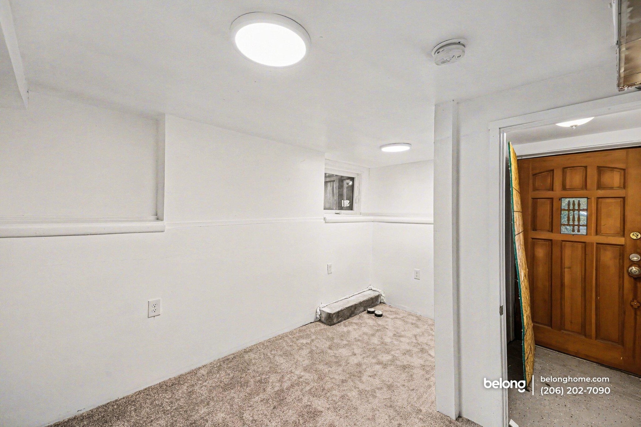 Building Photo - 4748 7th Ave NE