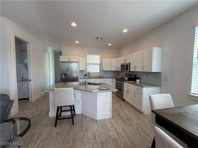 Building Photo - 1727 Danford St