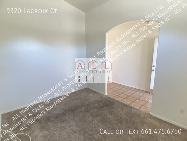 Building Photo - 9320 Lacroix Ct
