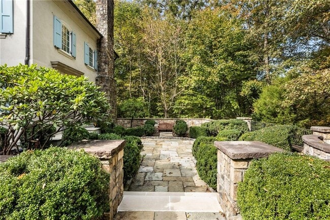 Building Photo - 2485 W Wesley Rd NW