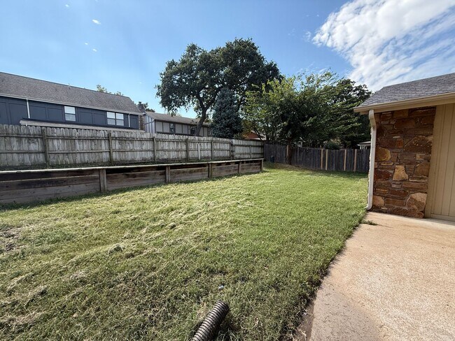 Building Photo - 3 Bedroom in Jenks School district!!