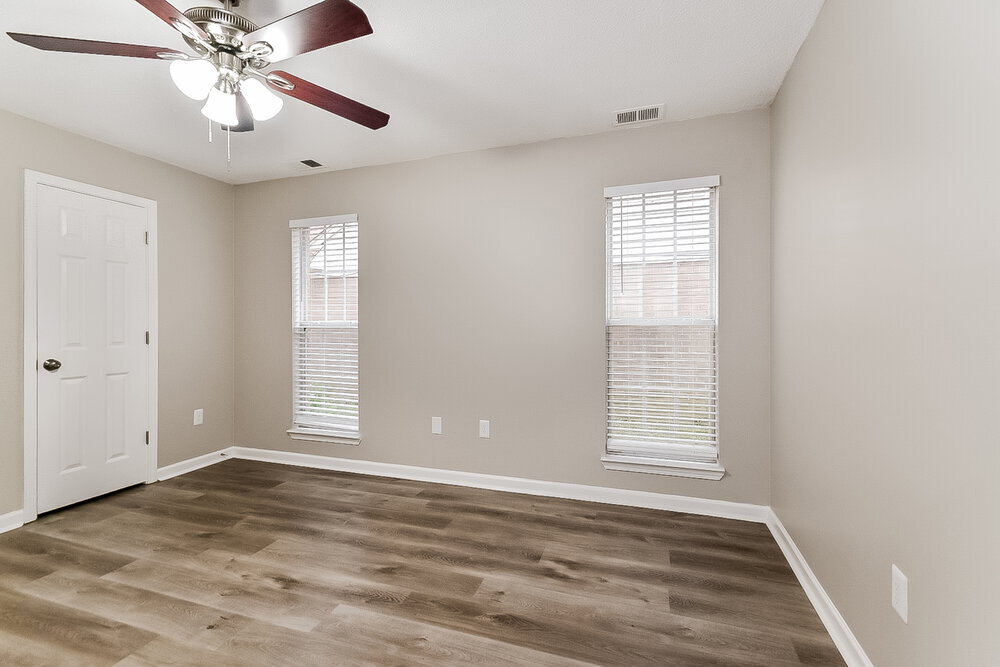 Building Photo - 1607 Central Trails Dr