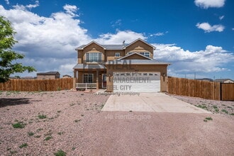 Building Photo - 947 E Kirkwood Dr