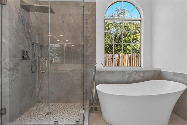 Building Photo - 5 Mesa Verde Ct