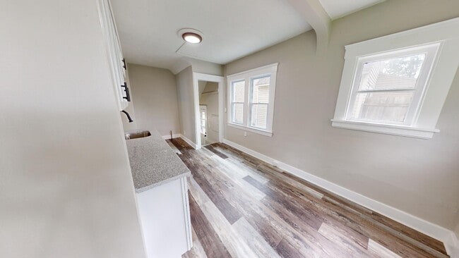 Building Photo - Brooklyn Centre - 3 Bedroom Single Family ...