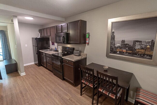 Building Photo - 105 N Garth Ave