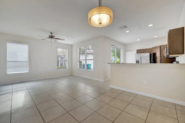 Building Photo - 9480 SW 171st Ct
