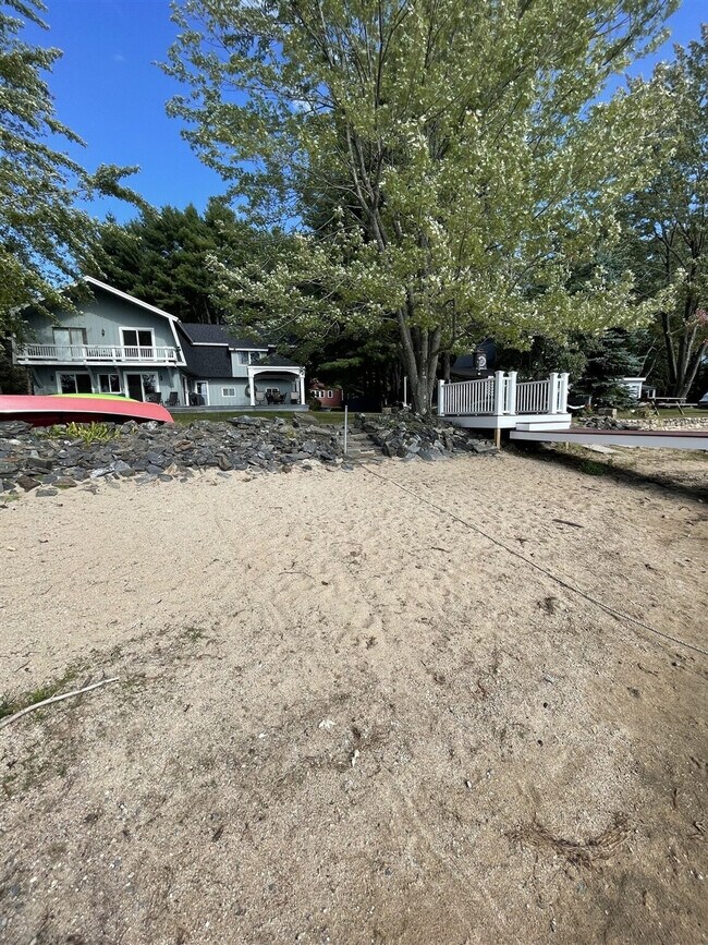 Building Photo - 144 Bayou Rd