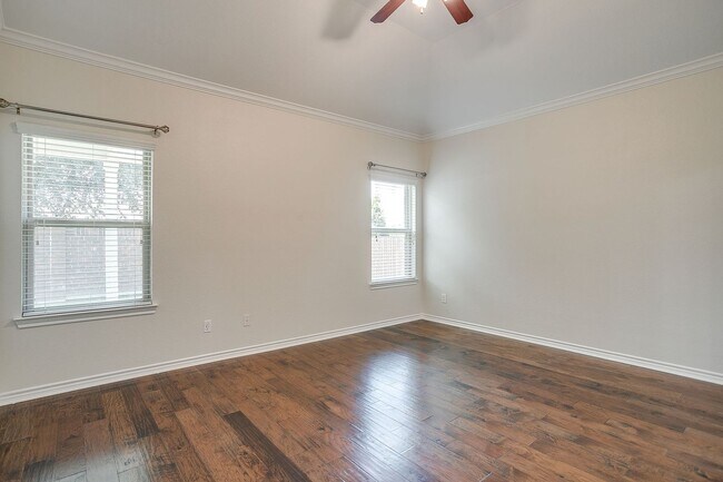 Building Photo - 3801 Weatherstone Dr