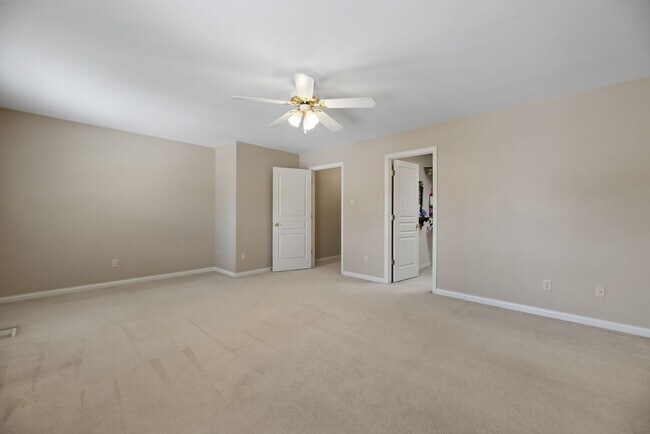 Building Photo - Beautiful 3 bedroom condo in Farragut!