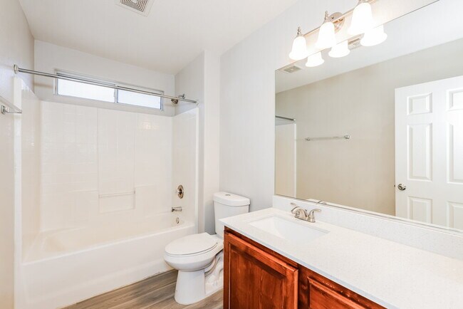 Building Photo - 6510 Abbey Door Ct