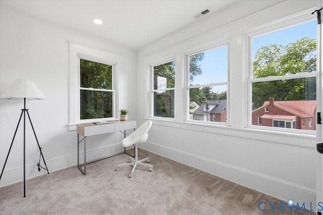 Building Photo - 1802 Varina Ave