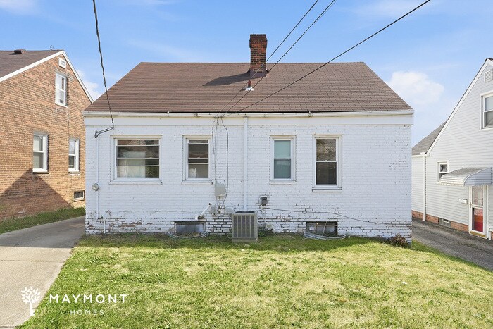 Building Photo - 9203 S Highland Ave