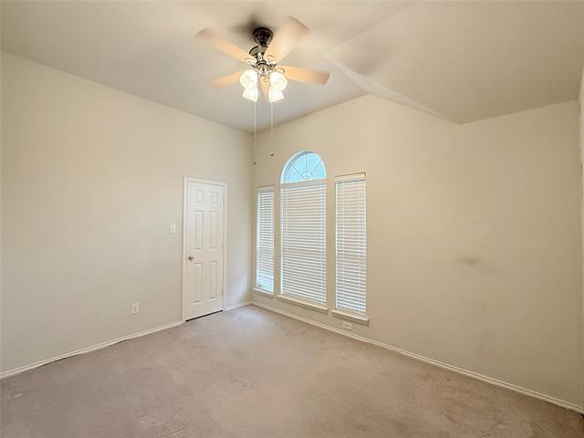 Building Photo - 6101 Vineyard Ln