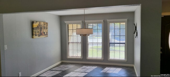Building Photo - 1406 Branchwood