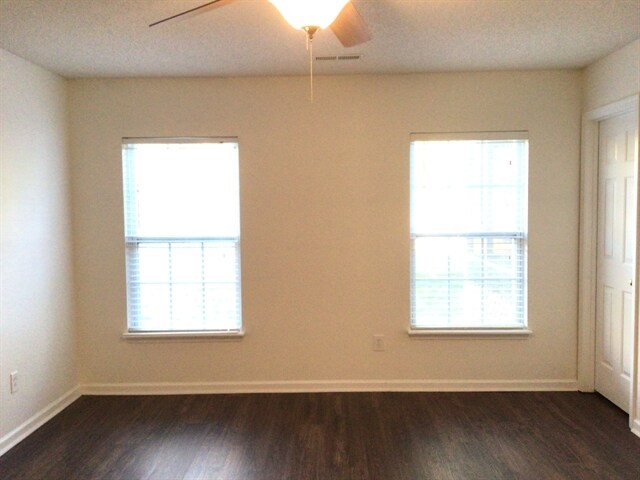 Building Photo - 4987 Harthill Ave