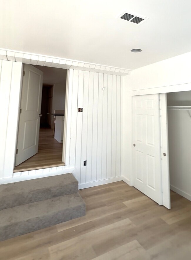Building Photo - 8701 El Chapul Way