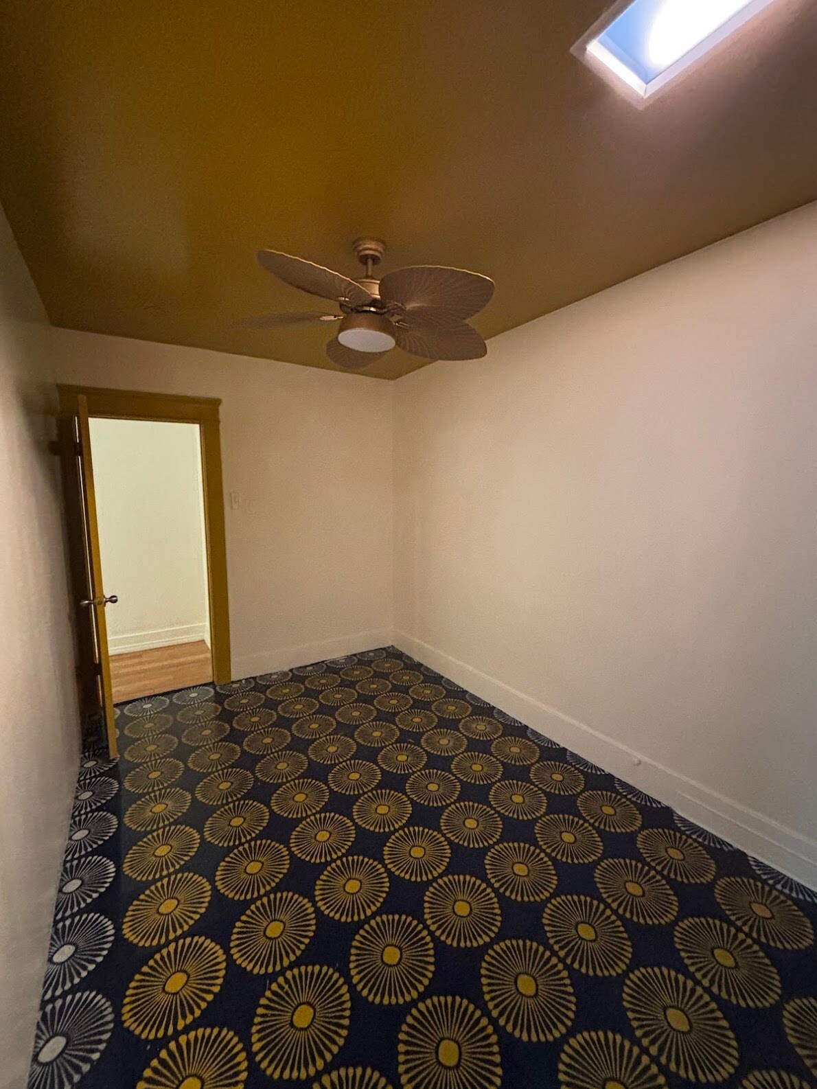 Building Photo - 6531 West Blvd., Apt 6