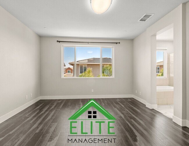 Building Photo - **Modern single-family residence in the hi...