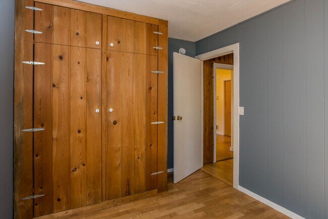 Building Photo - Great 1 bed, 1 bath home
