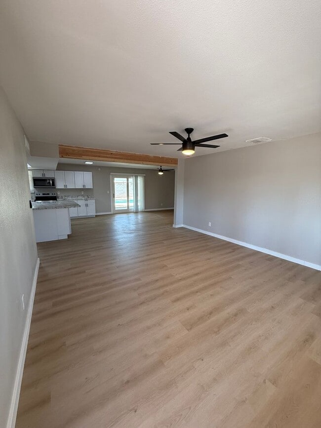Building Photo - 5 Bedroom 3 Bathroom- Mill & Baseline
